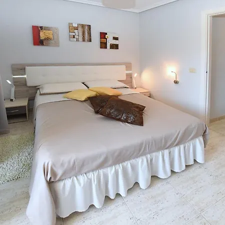 3 Bedrooms House In Costa Adeje 10 Mins From Beach Costa Adeje (Tenerife)