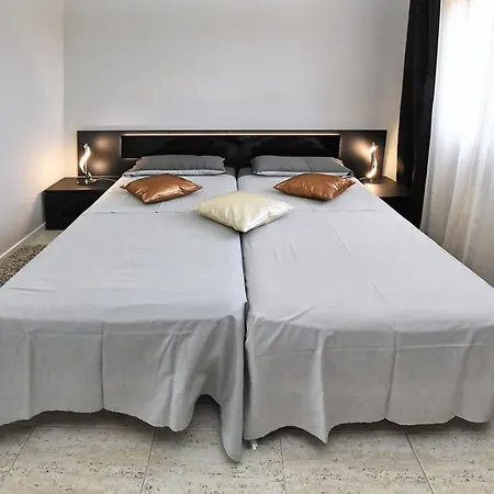3 Bedrooms House In Costa Adeje 10 Mins From Beach